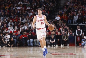 谢泼德打硬仗屡有高光表现火箭该咋用 乌度卡不该把他当普理查德