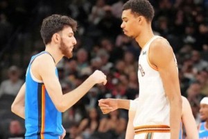 半岛体育-新赛季最令人期待的二年级球员：文班第一谁第二？